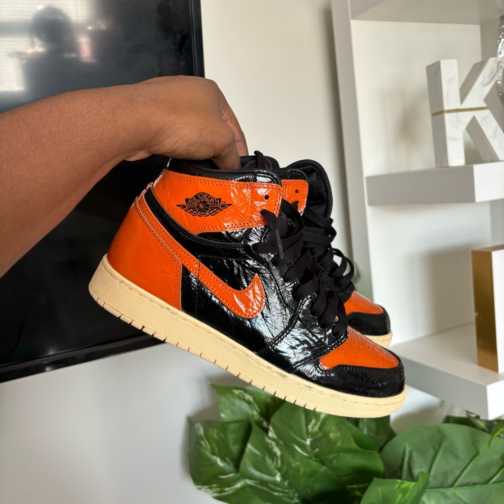 Air Jordan 1 Retro High OG 'Shattered Backboard 3.0'